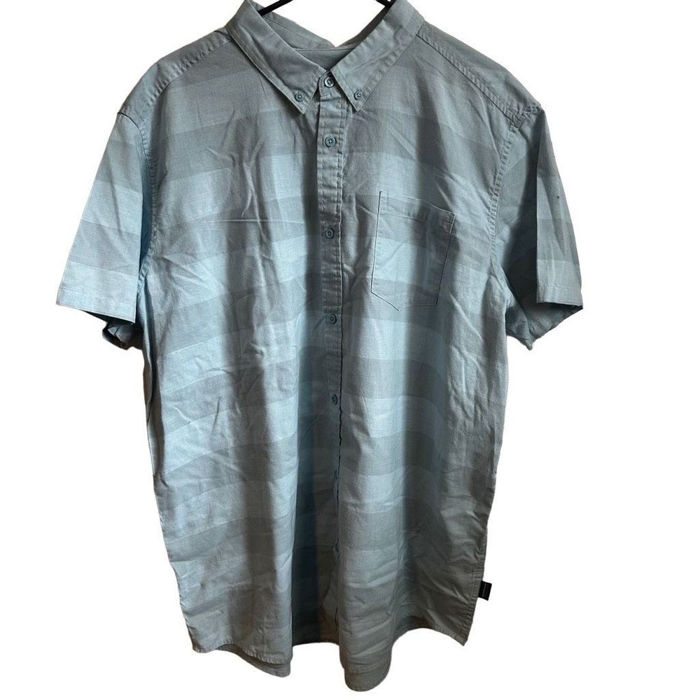 Patagonia Button Down Blue Stripe Short Sleeve Men’s XXL